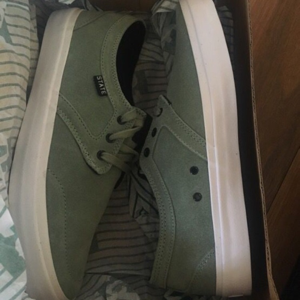 State shoes
